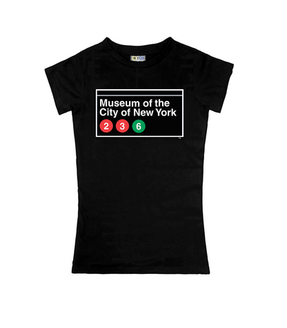 Camiseta MTA del Museo de la Mujer de la Ciudad de Nueva York